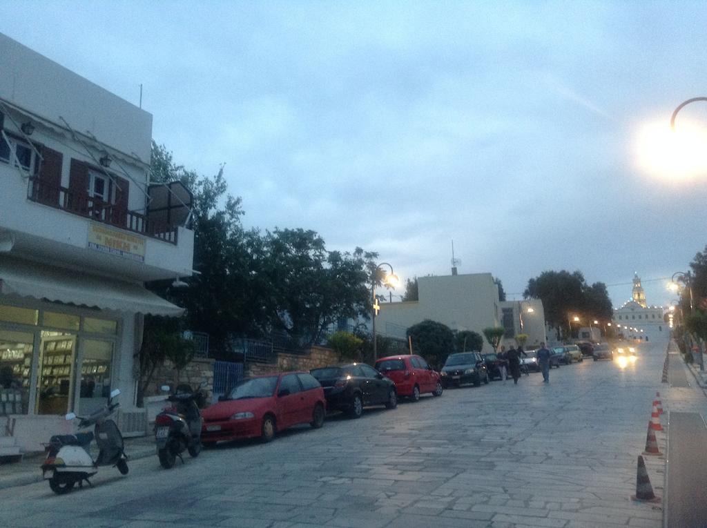 Niki Rooms Tinos Exterior photo
